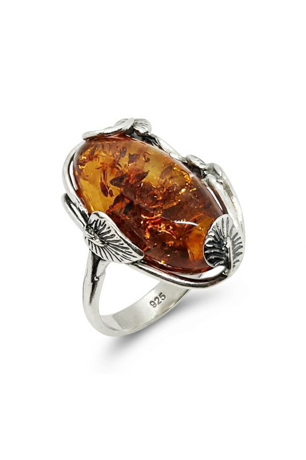 Grosse-bague-en-ambre