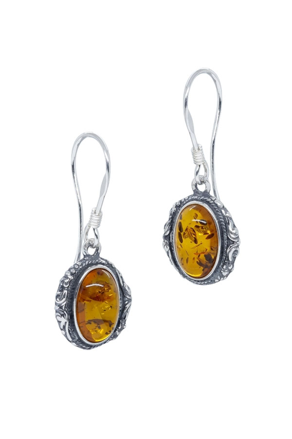 Bijou Moyen-âge, ambre et argent