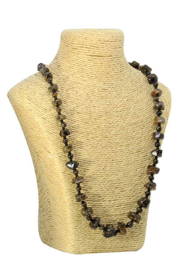 Collier ambre noir doré homme, livré avec certificat.